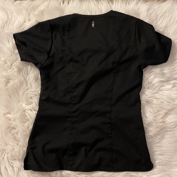 Scrub top - Picture 2 of 3